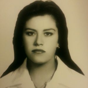 Meet your Posher, Mireya